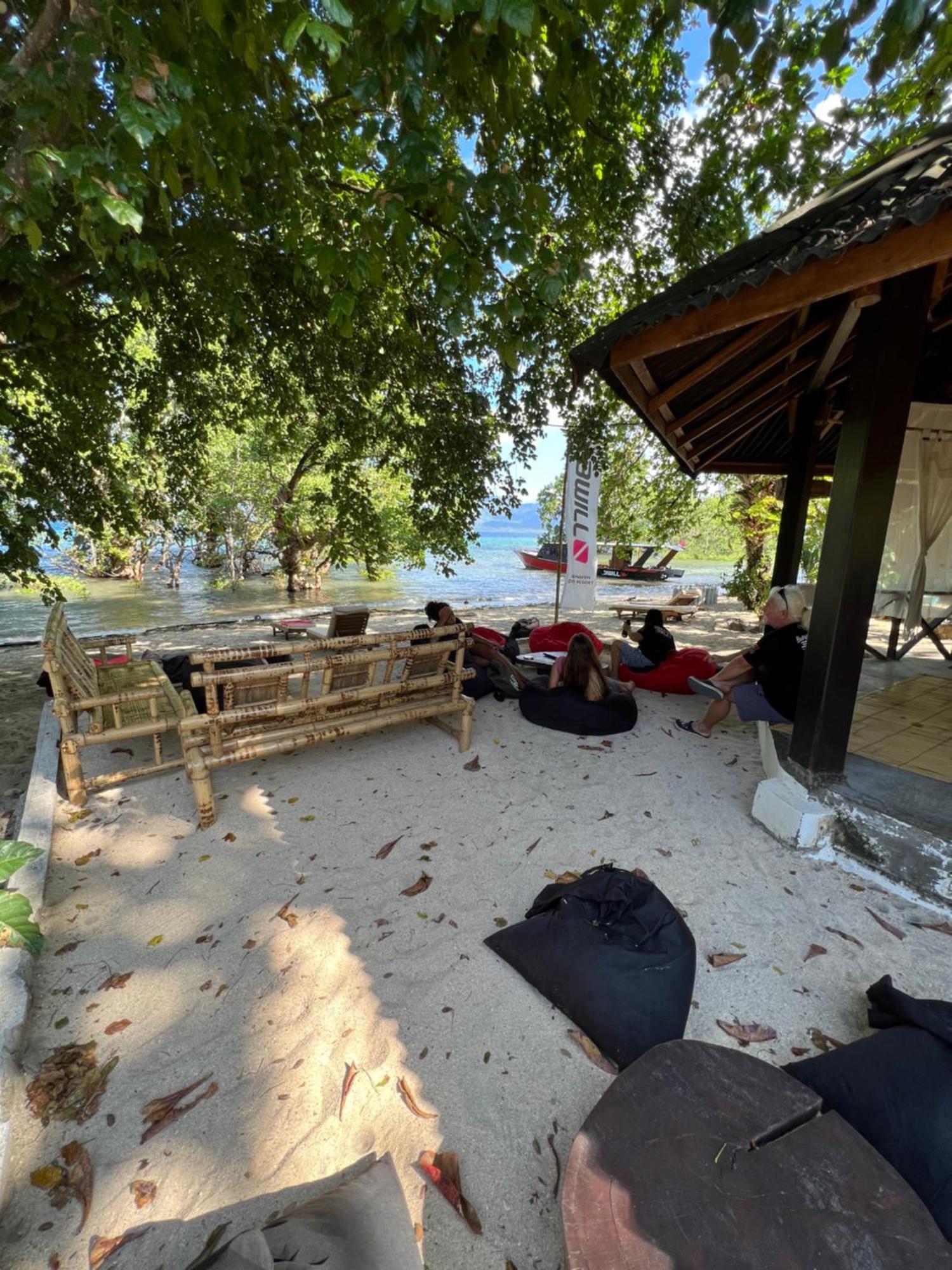 3Will Bunaken Dive Resort Exterior photo